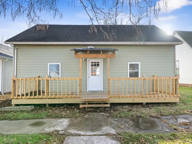 $169,000 | 612 West Frank Street, Mitchell, IN 47446