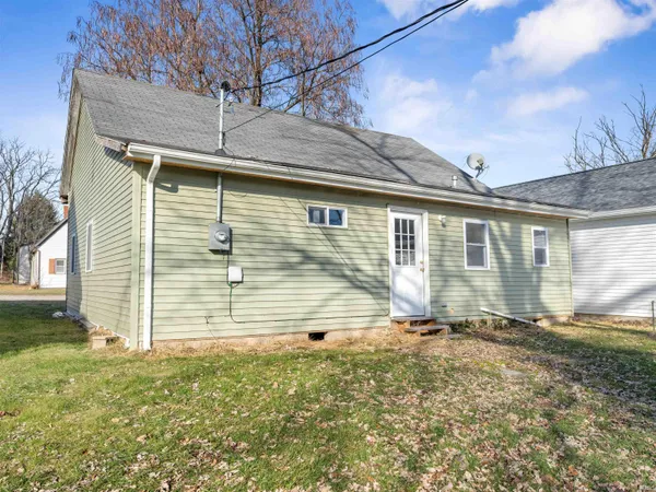 $169,000 | 612 West Frank Street, Mitchell, IN 47446