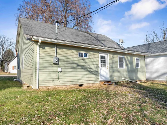 $169,000 | 612 West Frank Street, Mitchell, IN 47446