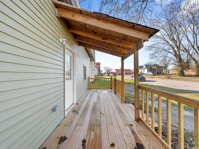 $169,000 | 612 West Frank Street, Mitchell, IN 47446