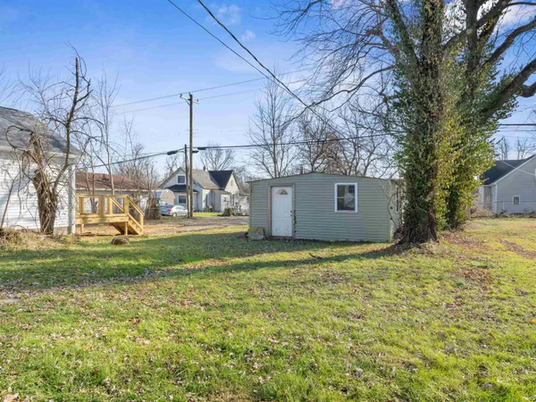 $169,000 | 612 West Frank Street, Mitchell, IN 47446