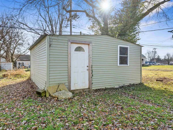 $169,000 | 612 West Frank Street, Mitchell, IN 47446