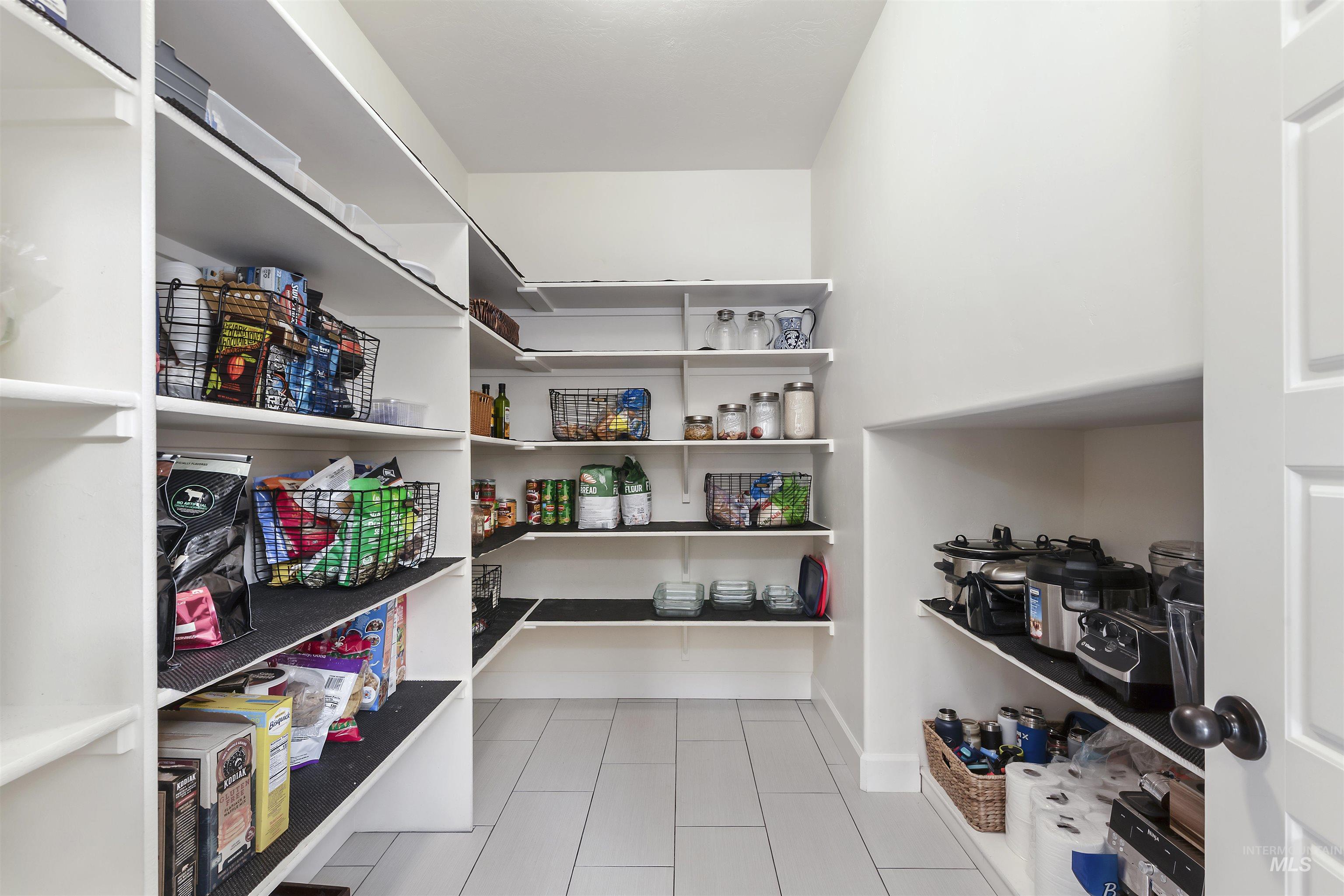 12359 Rivendell Court Nampa, ID 83686 - Photo 16 of 50