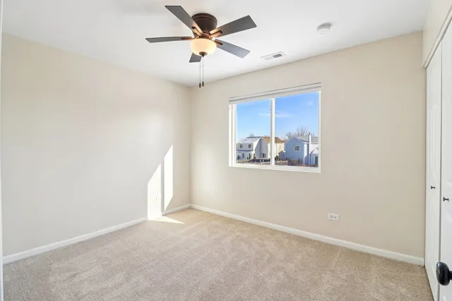 $330,000 | 914 Greenleaf Drive, Joliet, IL 60436