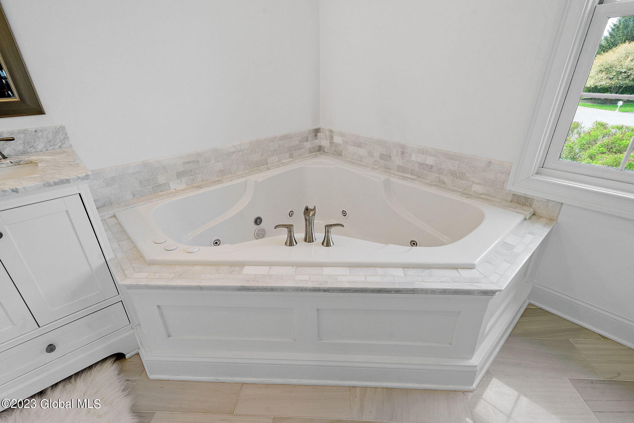 30 Bluestone Ridge Halfmoon, NY 12065 - Photo 11 of 33 64-web-or-mls-30-bluestone-ridge