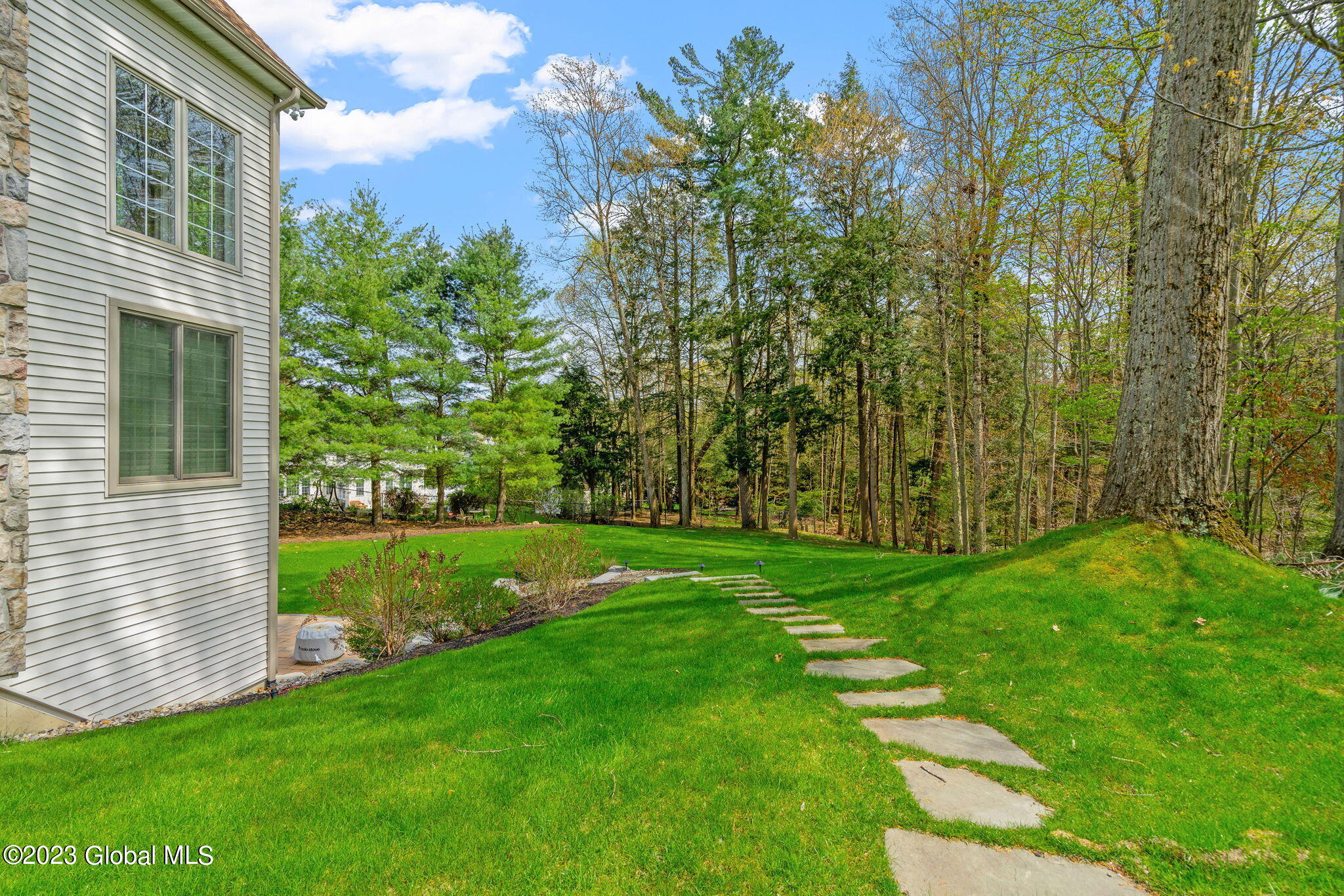 30 Bluestone Ridge Halfmoon, NY 12065 - Photo 24 of 33 13-web-or-mls-30-bluestone-ridge