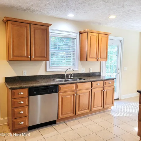 $2,500 | 223 Longleaf Drive, West End, NC 27376