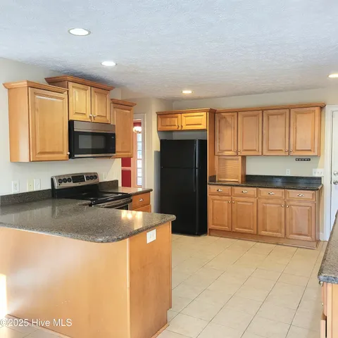 $2,500 | 223 Longleaf Drive, West End, NC 27376