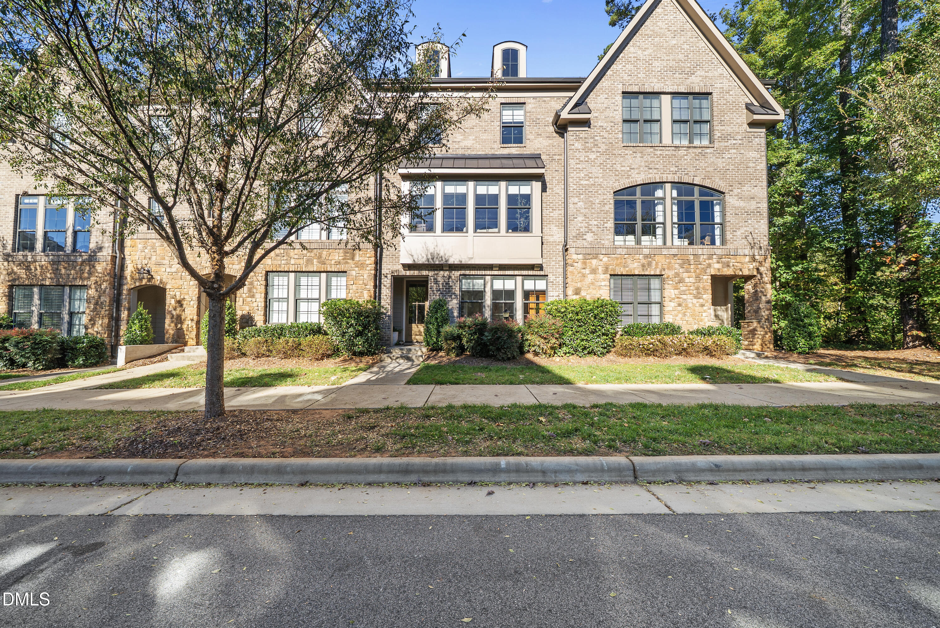 1609 Wooster Street Raleigh, NC 27607 - Photo 3 of 37 DSC01390