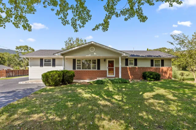 $275,500 | 337 East Illinois Avenue, Whitwell, TN 37397