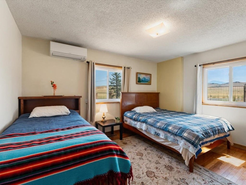 1821 Lichens Road Montague, CA 96064 - Photo 9 of 28 Gallery Image 9