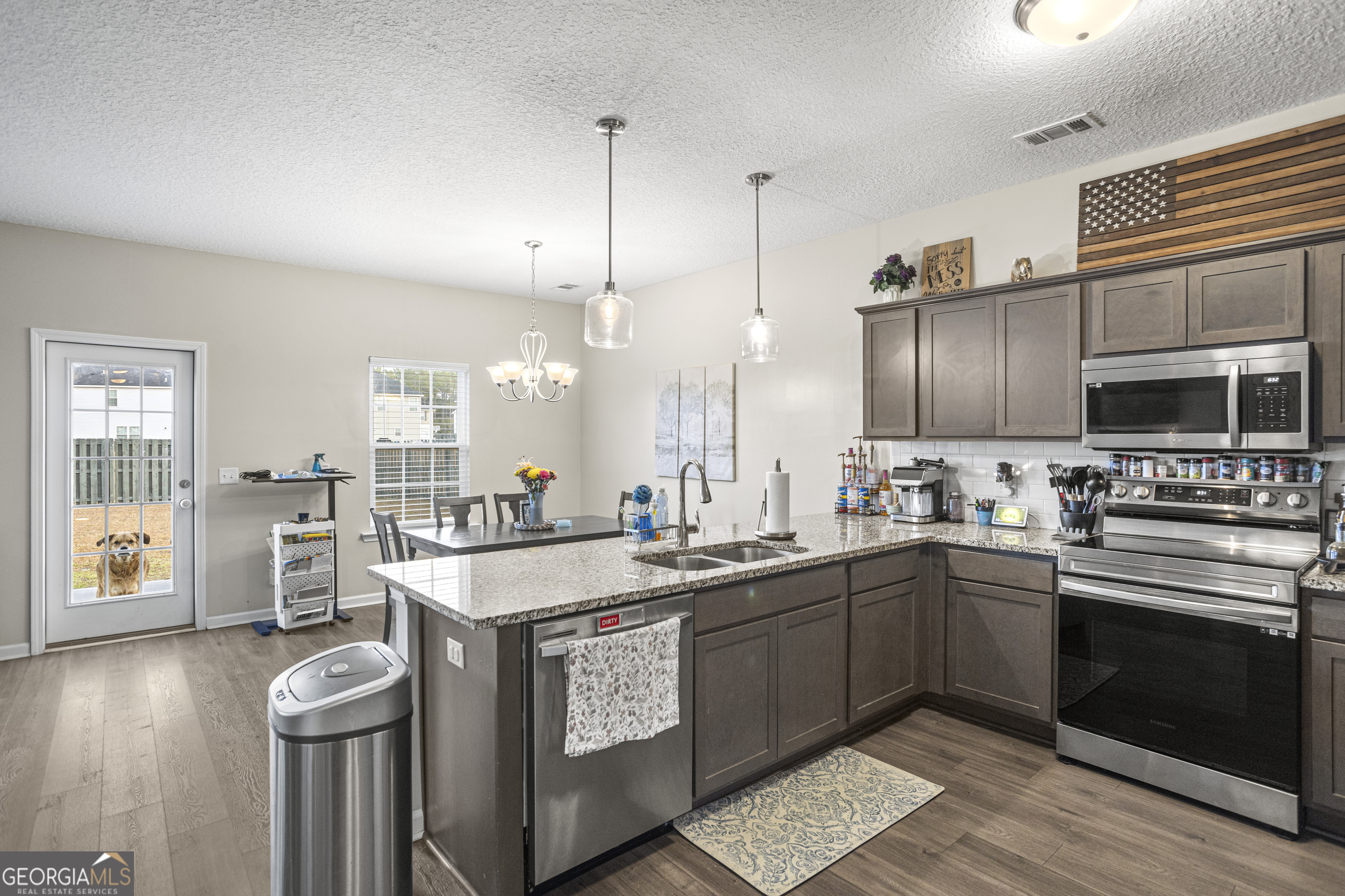 199 Brightleaf Circle Hinesville, GA 31313 - Photo 6 of 37