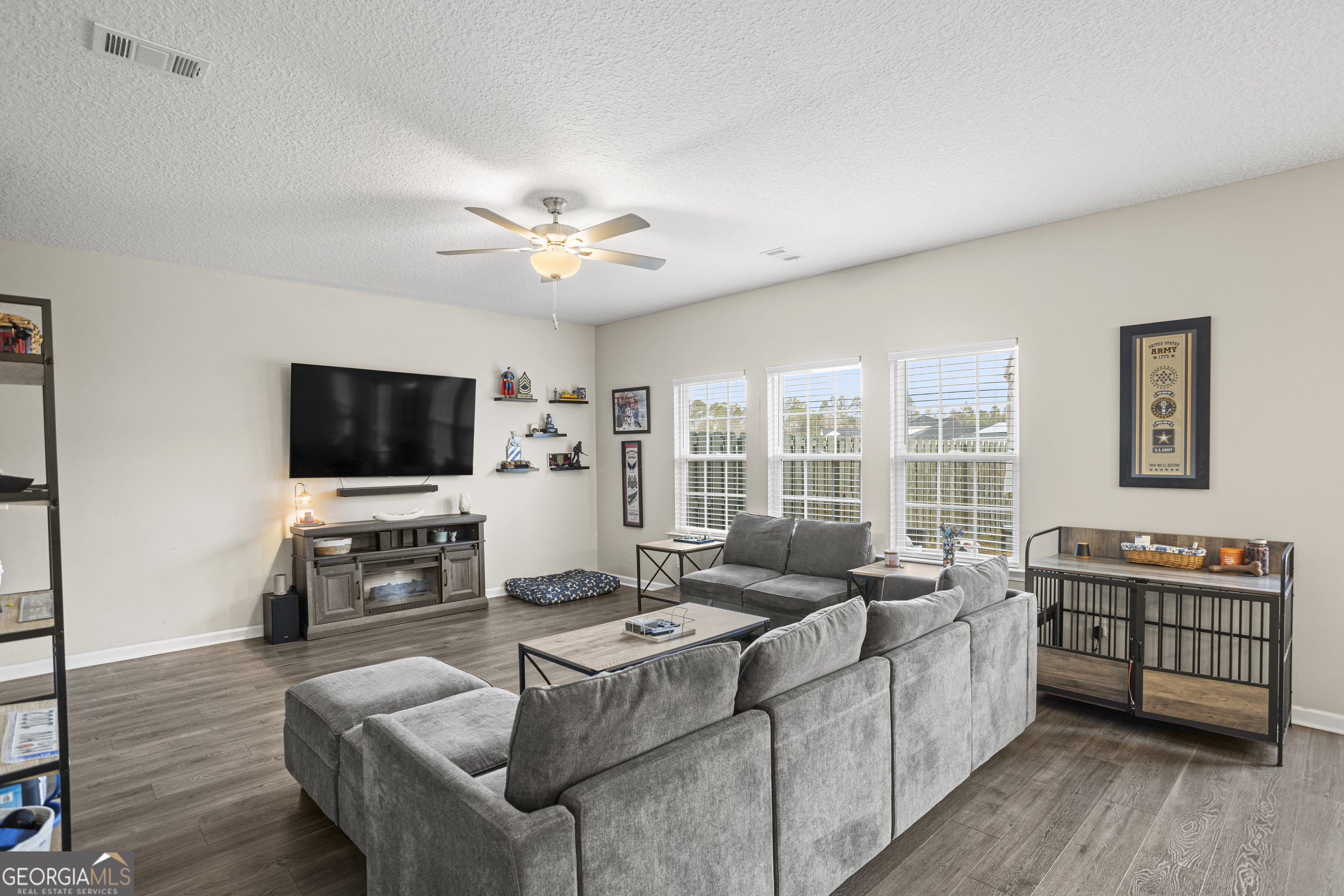 199 Brightleaf Circle Hinesville, GA 31313 - Photo 10 of 37