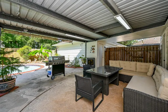 $377,000 | 17623 Bent Cypress Drive, Spring, TX 77388