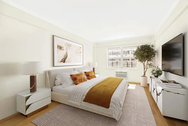 $1,190,000 | 40 Sutton Place, Unit 5AJ | Sutton Place