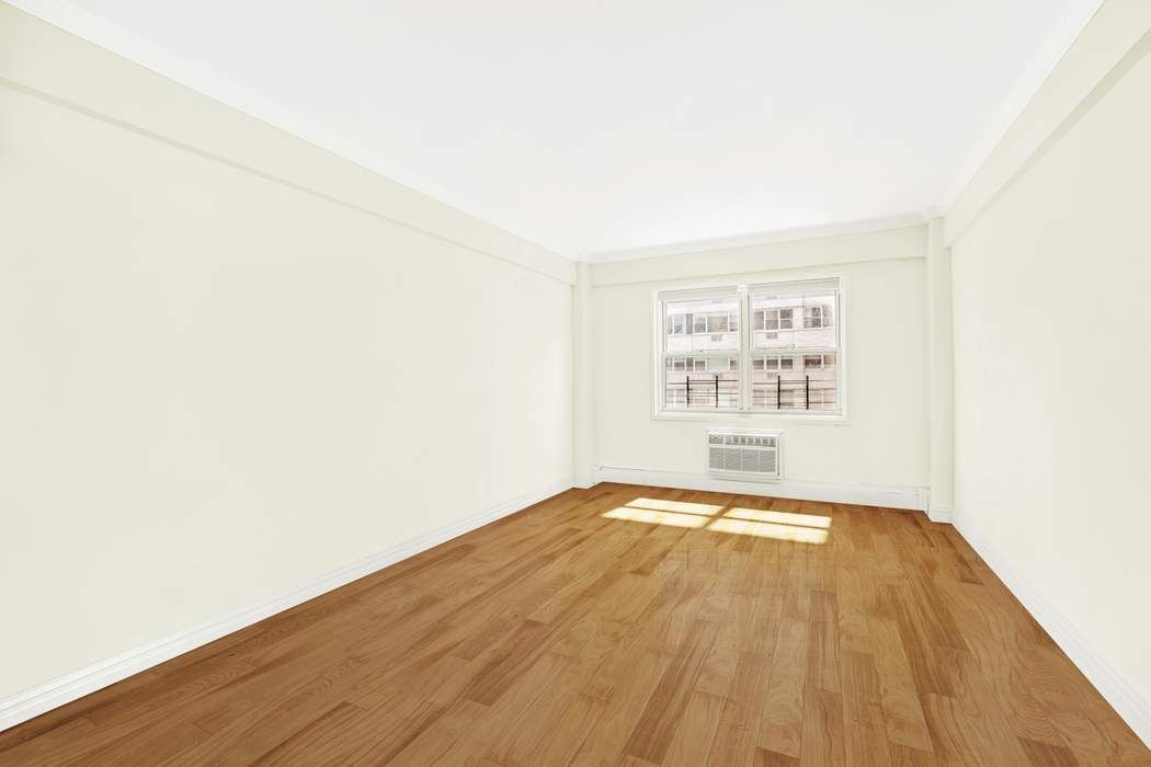 40 Sutton Place, Unit 5AJ Manhattan, NY 10022 - Photo 6 of 13