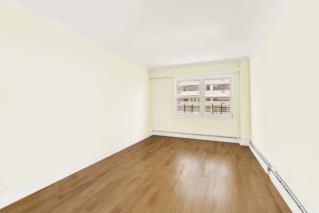 $1,190,000 | 40 Sutton Place, Unit 5AJ | Sutton Place