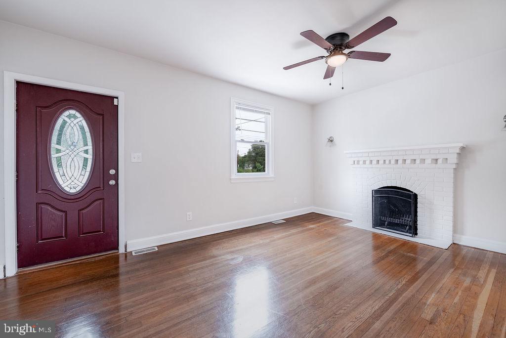 4807 Rittenhouse Street Riverdale, MD 20737 - Photo 3 of 29 Gallery Image 3