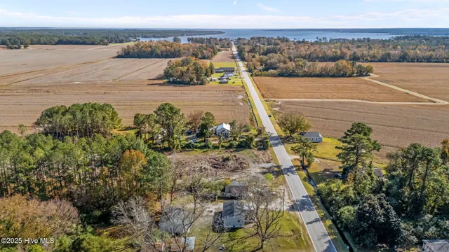 $205,000 | 359 Highway 307, Bayboro, NC 28515