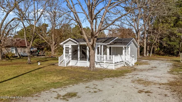 $205,000 | 359 Highway 307, Bayboro, NC 28515