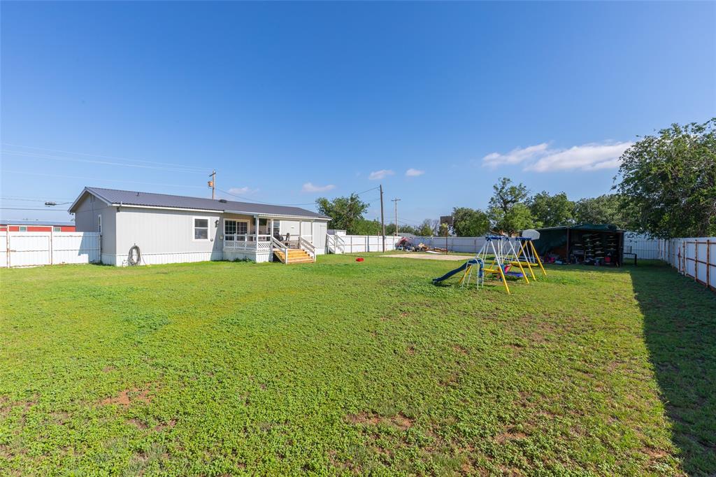 401 Haynes Street Merkel, TX 79536 - Photo 34 of 37