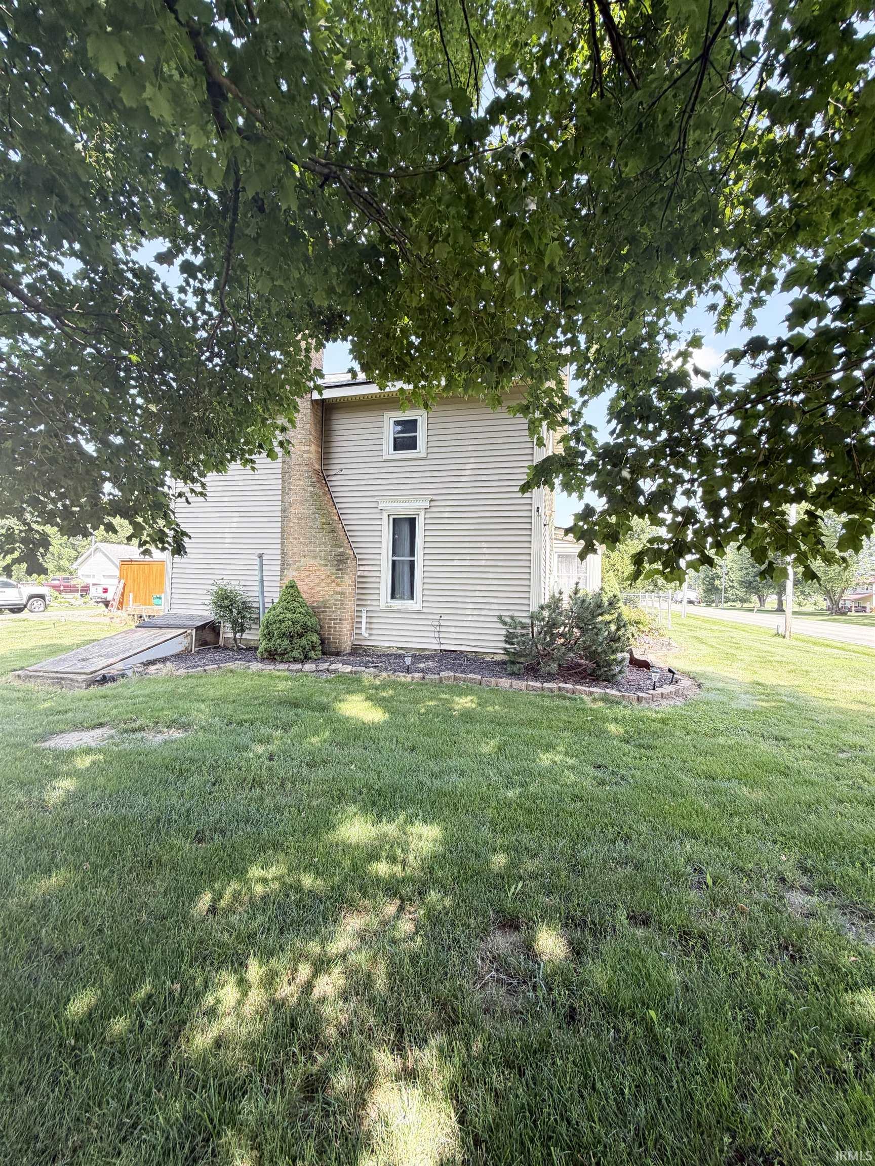 1988 North Queen Road Walkerton, IN 46574 - Photo 4 of 15