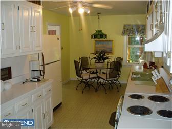 425 R Chestnut Street Elmer, NJ 08318 - Photo 6 of 11
