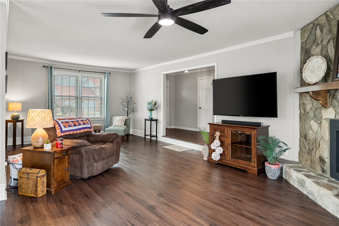 100 De Kalb Drive Greer, SC 29650 - Photo 10 of 45