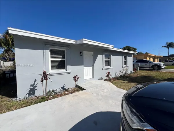 $3,150 | 361 Northwest 16th Street, Pompano Beach, FL 33060