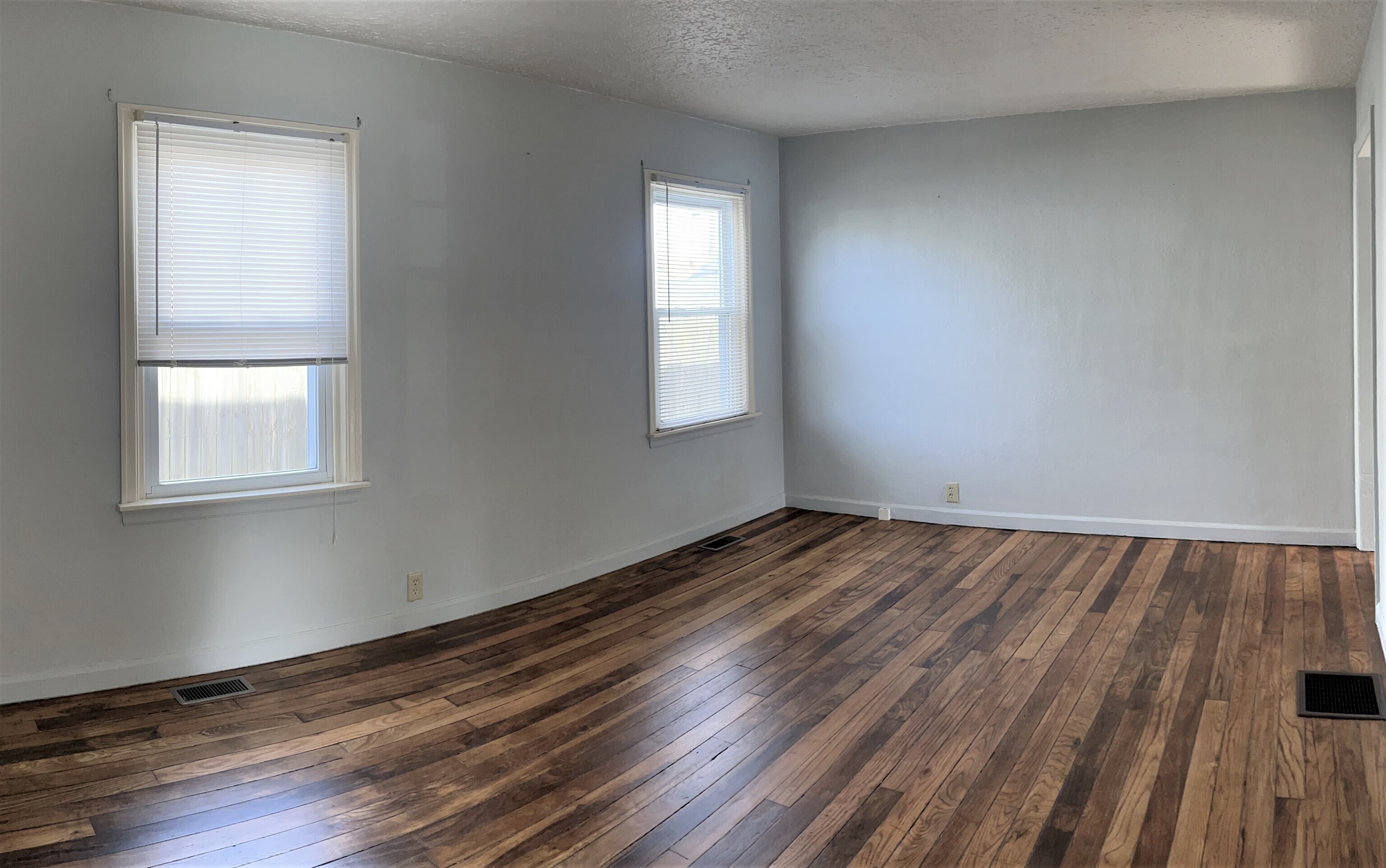 4572 Brookville Road Indianapolis, IN 46201 - Photo 3 of 19 Gallery Image 3