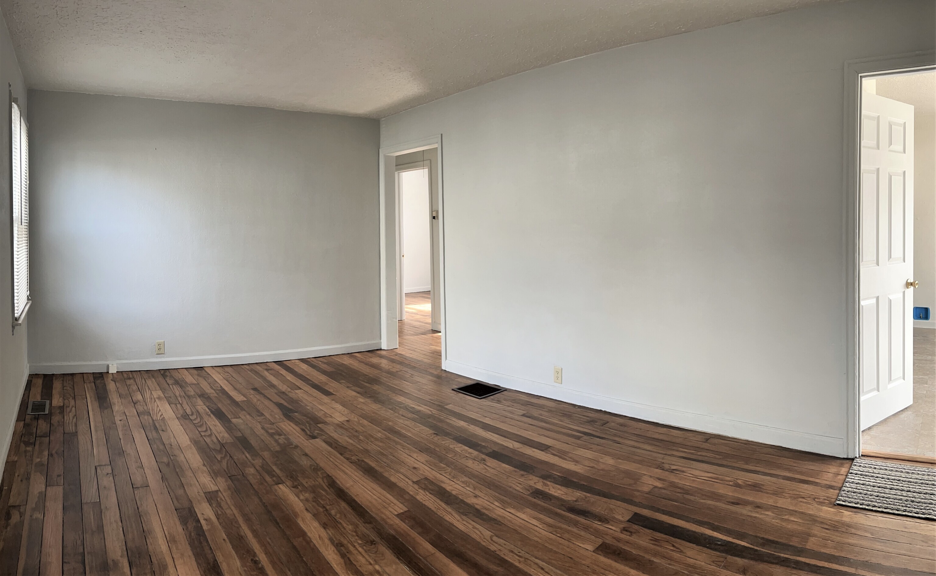 4572 Brookville Road Indianapolis, IN 46201 - Photo 4 of 19 Gallery Image 4