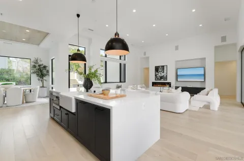 $3,649,000 | 121 Avenida Esperanza, Encinitas, CA 92024