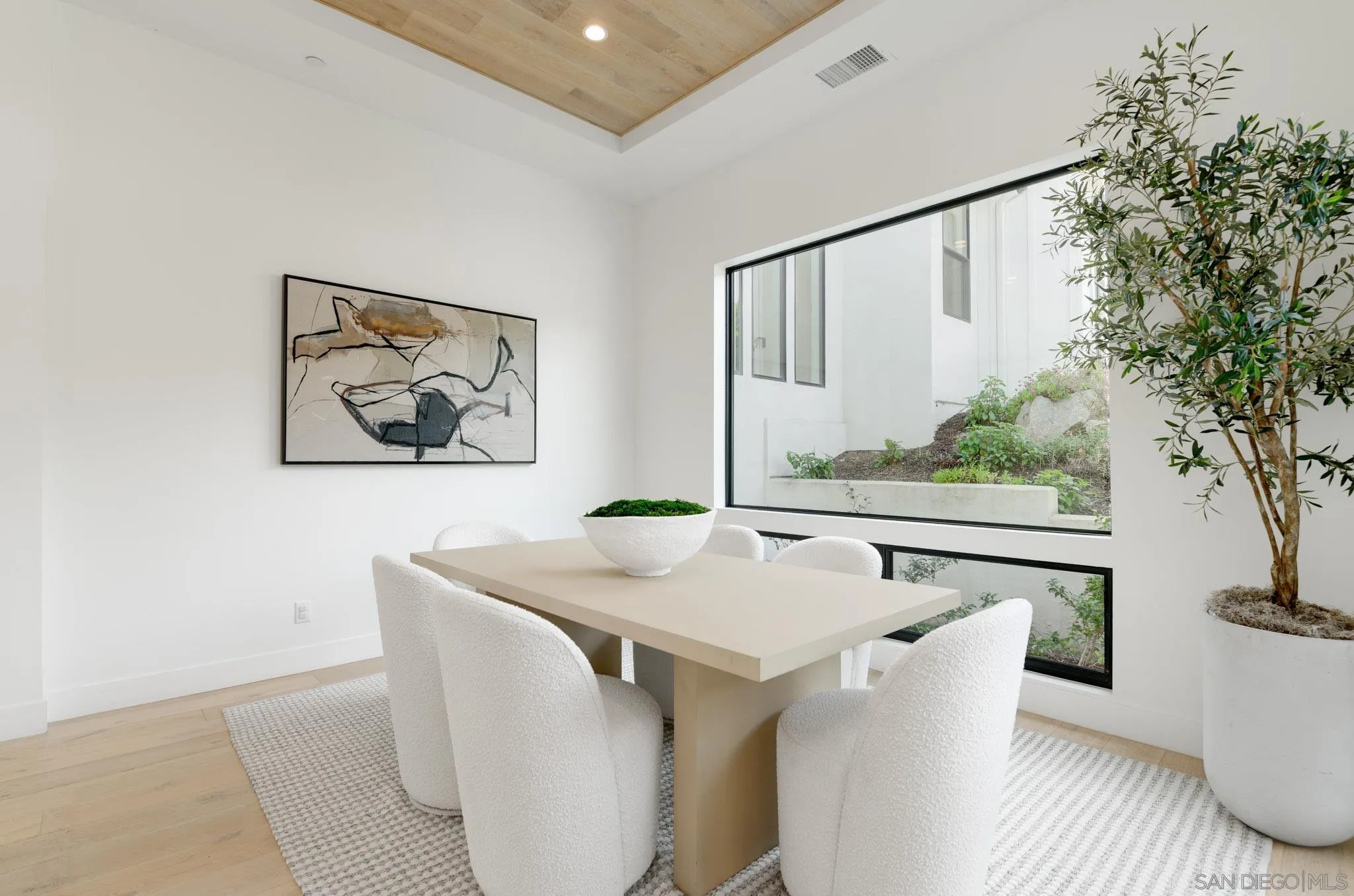 121 Avenida Esperanza Encinitas, CA 92024 - Photo 13 of 43