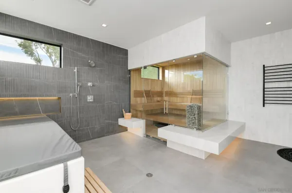 $3,649,000 | 121 Avenida Esperanza, Encinitas, CA 92024