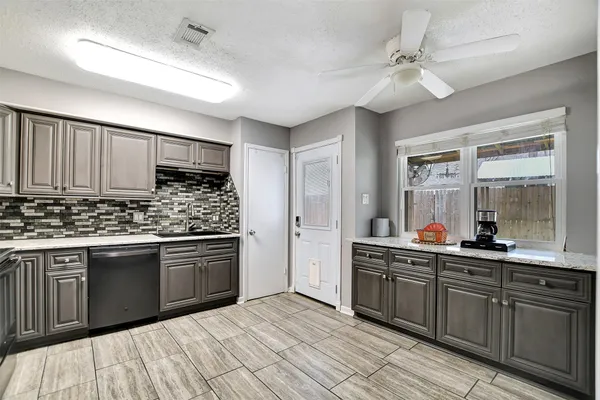 $259,900 | 8 Arlington Street, Conroe, TX 77301