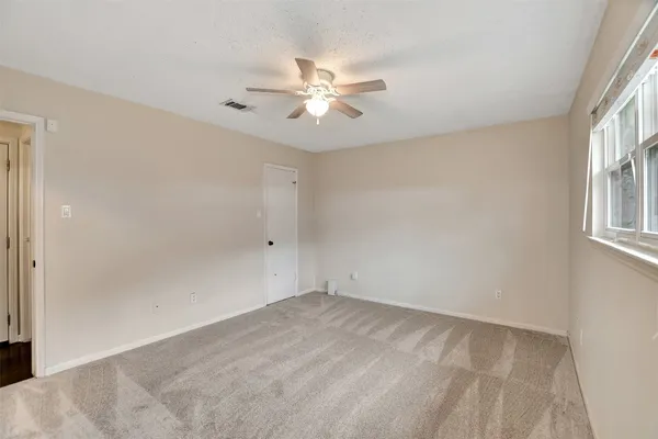 $259,900 | 8 Arlington Street, Conroe, TX 77301