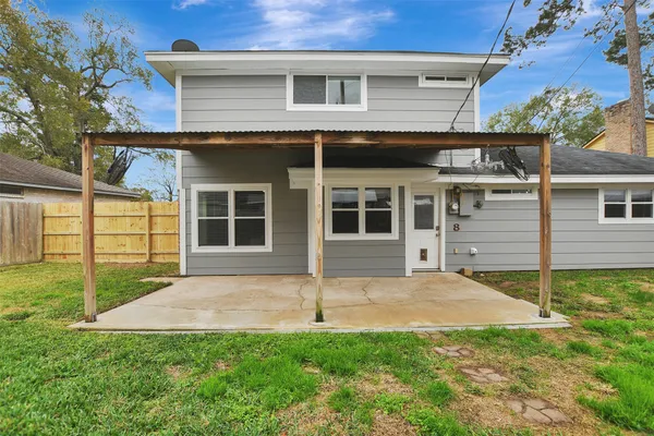 $259,900 | 8 Arlington Street, Conroe, TX 77301