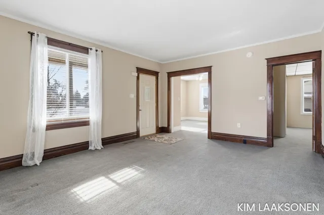 $399,000 | 897 32nd Street, Holland, MI 49423