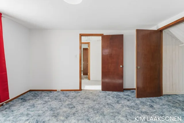 $399,000 | 897 32nd Street, Holland, MI 49423