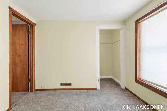 $399,000 | 897 32nd Street, Holland, MI 49423