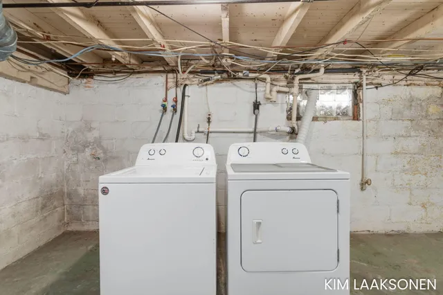 $399,000 | 897 32nd Street, Holland, MI 49423