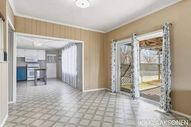 $399,000 | 897 32nd Street, Holland, MI 49423