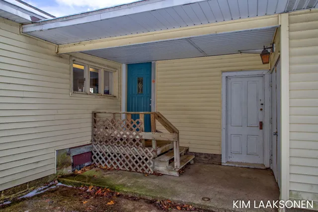 $399,000 | 897 32nd Street, Holland, MI 49423