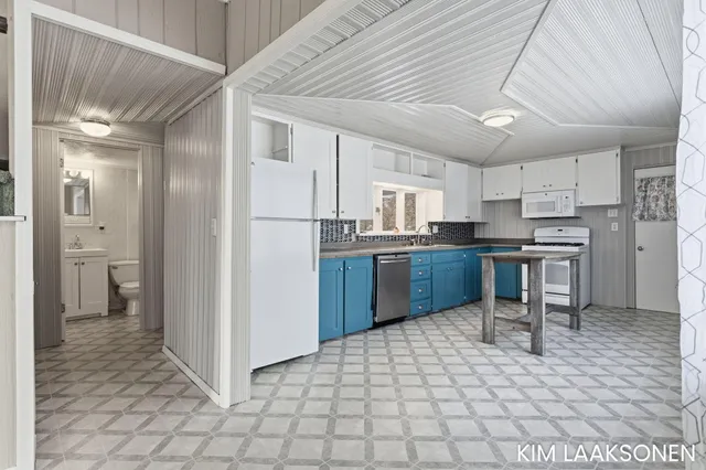 $399,000 | 897 32nd Street, Holland, MI 49423