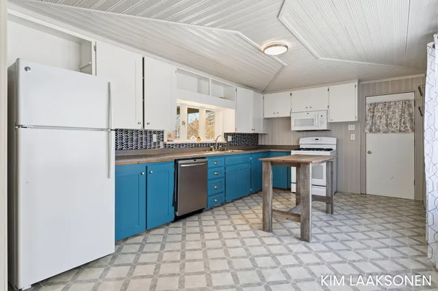 $399,000 | 897 32nd Street, Holland, MI 49423