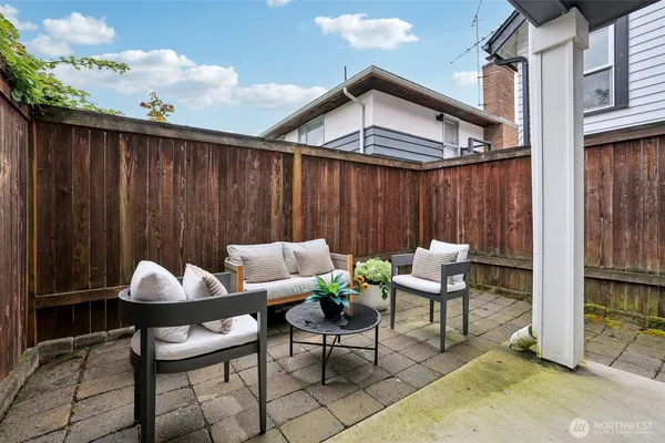 $499,999 | 9047 17th Avenue Southwest, Unit A, Seattle, WA 98106