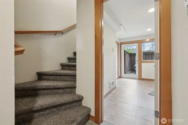 $499,999 | 9047 17th Avenue Southwest, Unit A, Seattle, WA 98106