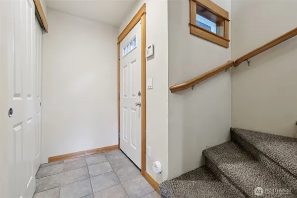 $499,999 | 9047 17th Avenue Southwest, Unit A, Seattle, WA 98106