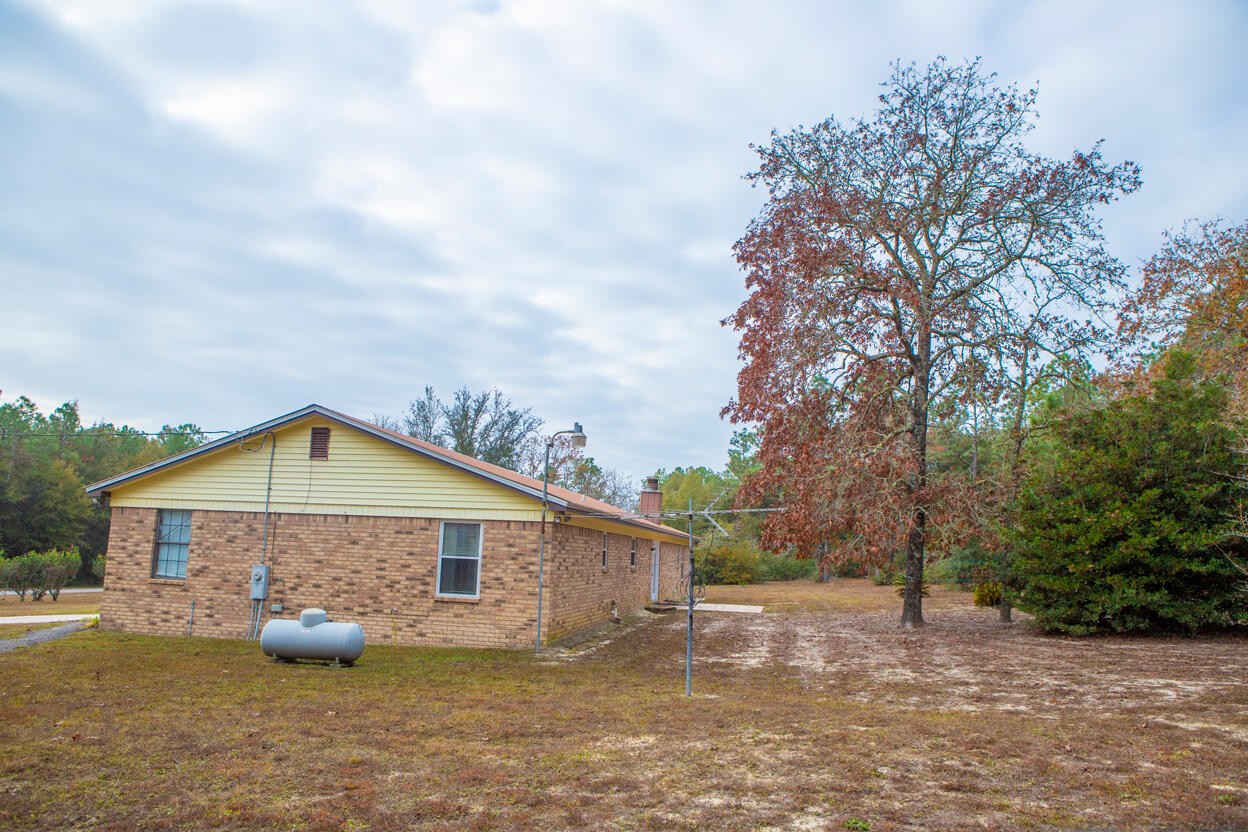 4753 Wilkerson Bluff Road Holt, FL 32564 - Photo 14 of 100 Gallery Image 14