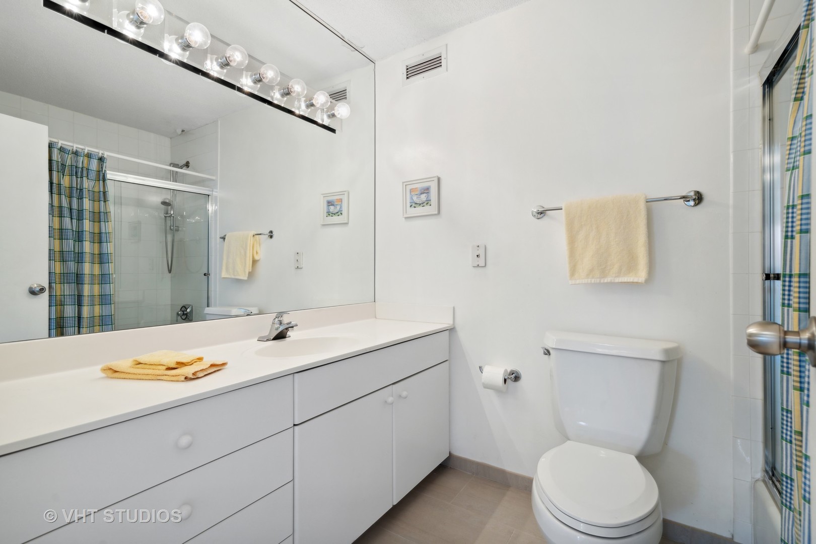 1313 North Ritchie Court, Unit 1905 Chicago, IL 60610 - Photo 14 of 21 Gallery Image 14